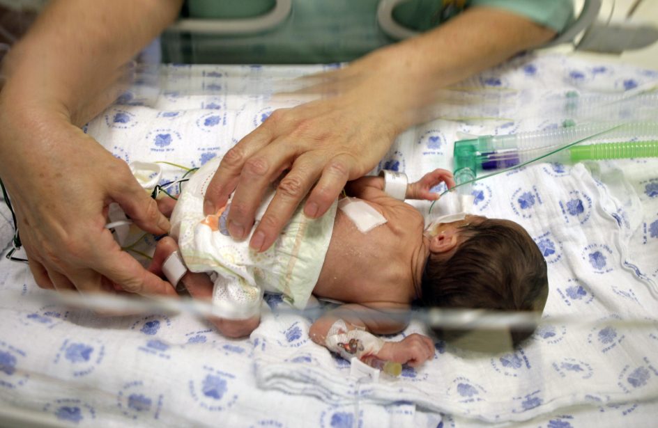 Resultado de imagen para bebes en venezuela